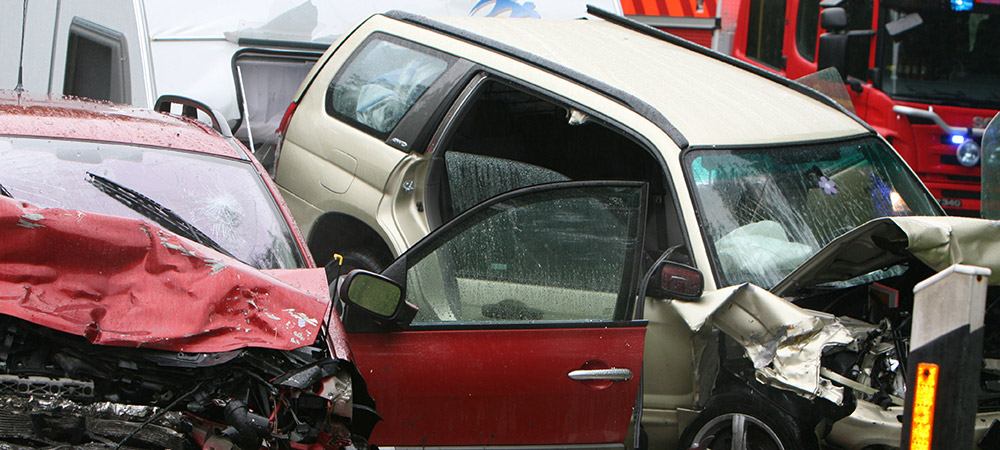 Multiple-vehicle collision - Wikipedia